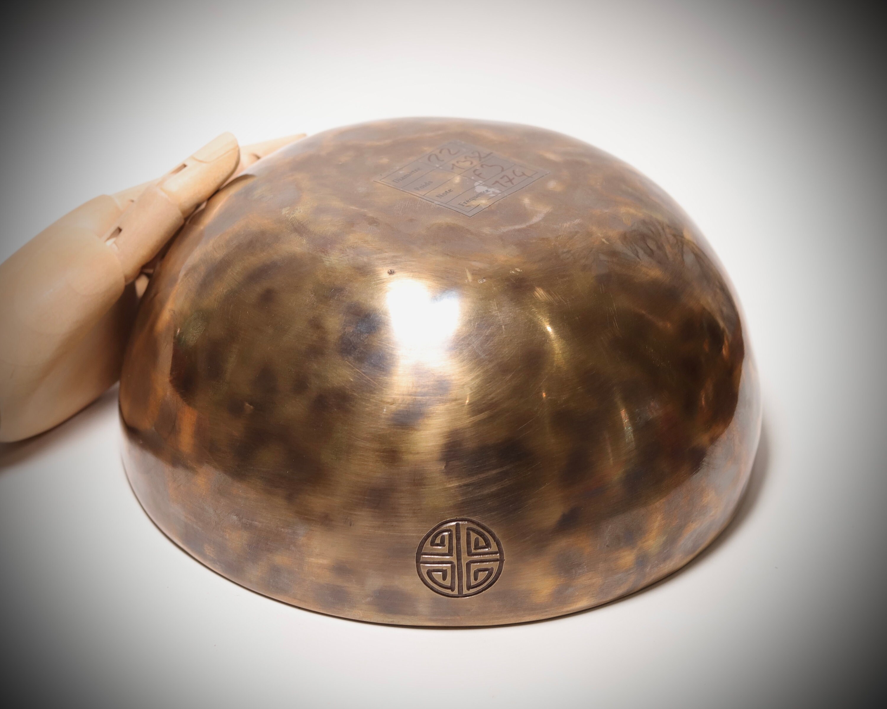 フルムーンシンギングボウル 23cm - チベットフルムーンシンギング