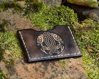 Cartera minimalista de cuero Odins Ravens en negro y marrón tenue, billetera delgada, Hugnin & Muninn, hecha a mano, cuero curtido vegetal, TrueCraftwork