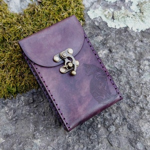 Cosmic Cat Premium Leather Tarot Card Case in Deep Violet. Handmade Purple Leather Tarot Deck Box, Hand Sewn Purple