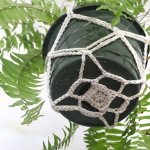 Diamond Plant Hanger| Crochet Planter | Hanging Planter | Boho Decor| Plant Display| Made To Order