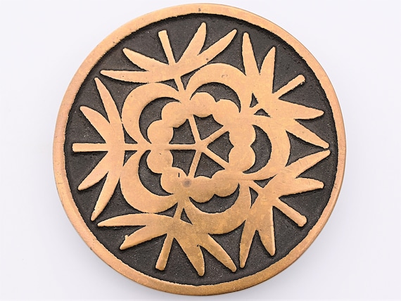 Solid Brass Marijuana Pot Leaf Design UB Ultimate… - image 1