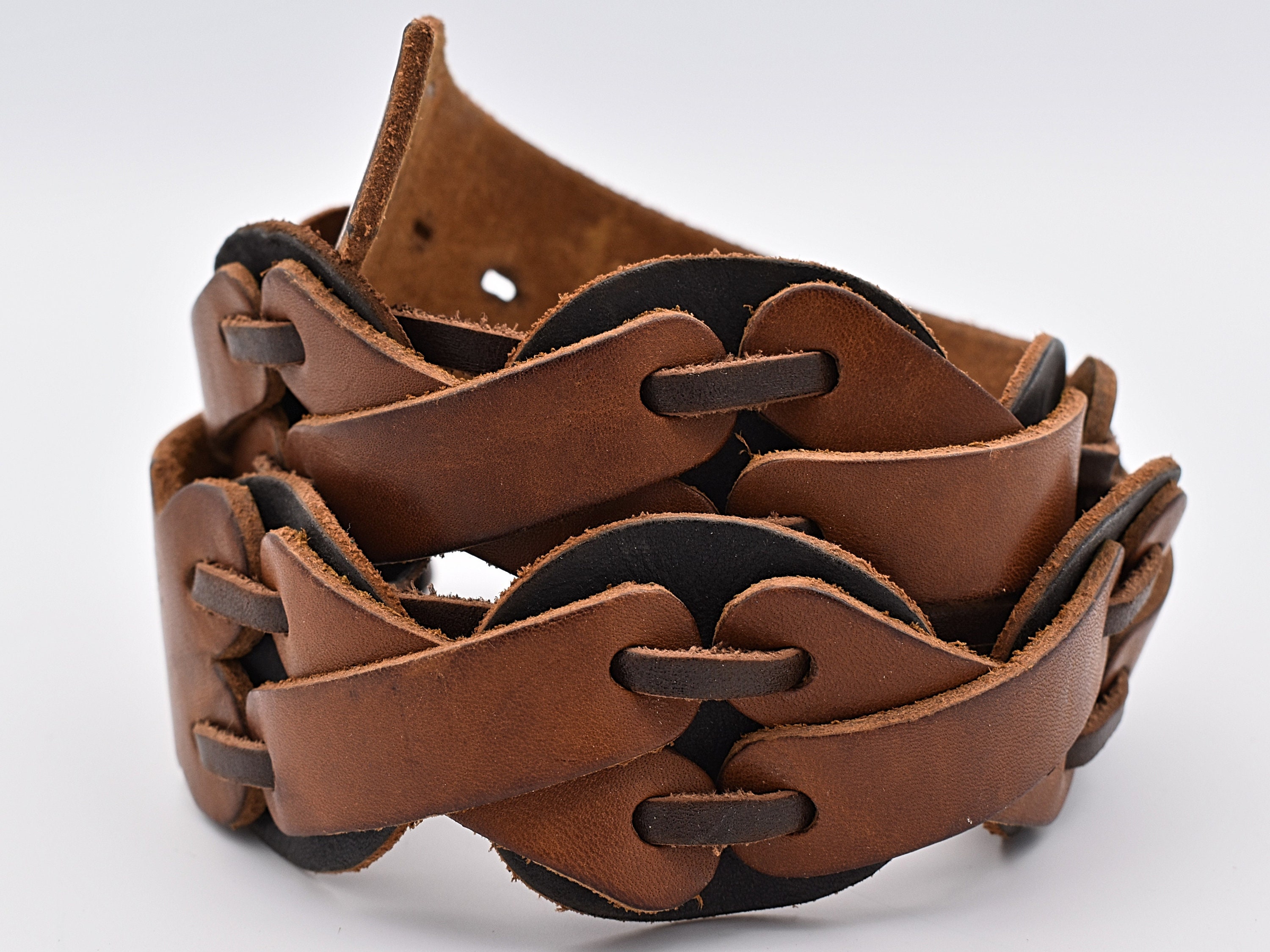 Genuine Leather Belt Size 30-32 ~ Leather Laces Stitching Genuine Leather Belt Size 30-32 ~ Leather Laces Stitching