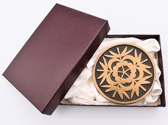 Solid Brass Marijuana Pot Leaf Design UB Ultimate… - image 3