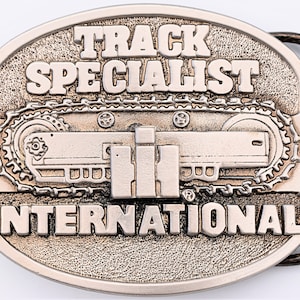 IH Track Specialist International Harvester Equipment Mechanic Operator Construction Mining Vintage Belt Buckle