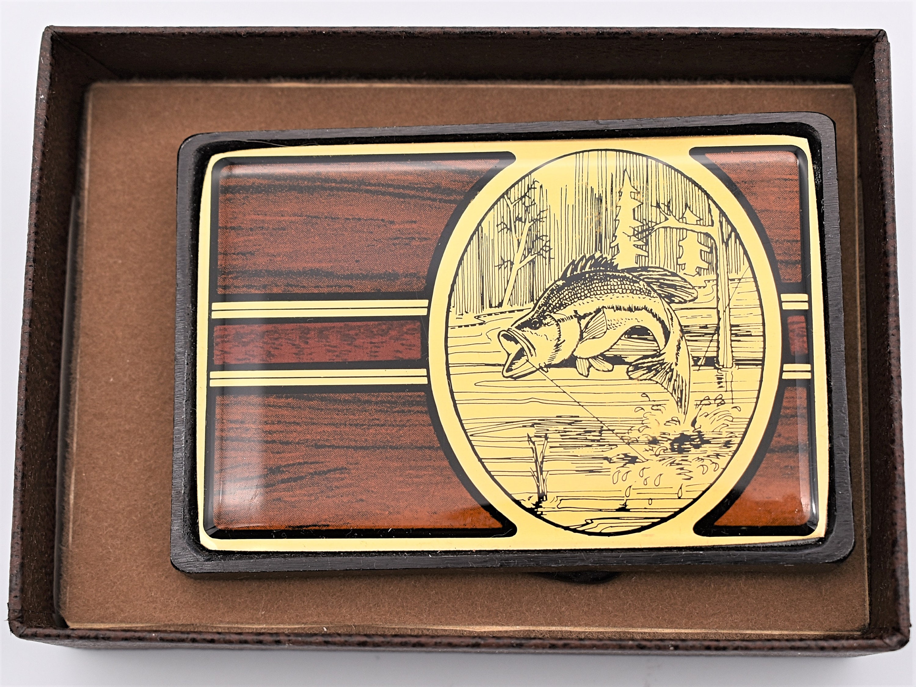 AlaskaShinyThings Jumping Bass Fish Fishing Solid Brass Faux Wood 1980s Vintage Belt Buckle