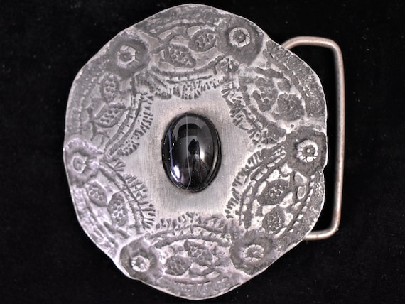 Vintage 1970’s Sliver Belt Buckle w/ stone Vintage 1970 main image 2