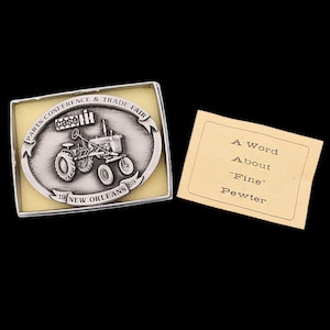 Case IH International Parts Trade Fair 1989 Harvester Combine Tractors New Orleans Vintage Belt Buckle