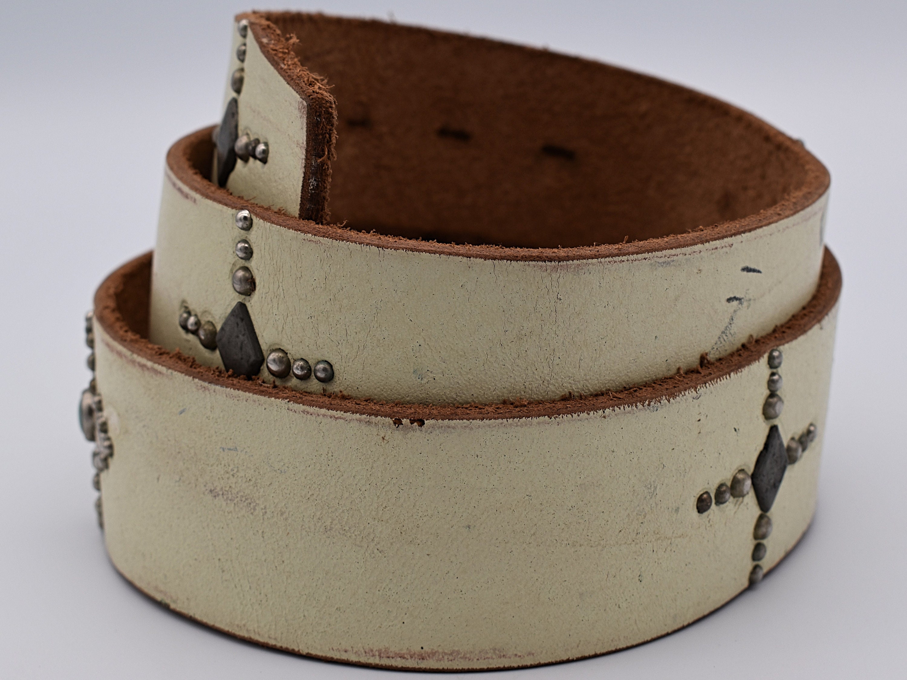 Genuine Leather Belt Size 36 ~ Cross Snakeskin Pattern Metal