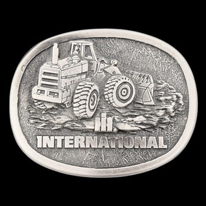 IH End Loader International Harvester Equipment Mechanic Operator Construction Mining Vintage Belt Buckle