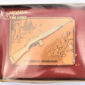 M1 Carbine Universal Firearms WWII Infantry Paratrooper Issue Rifle Vintage Belt Buckle