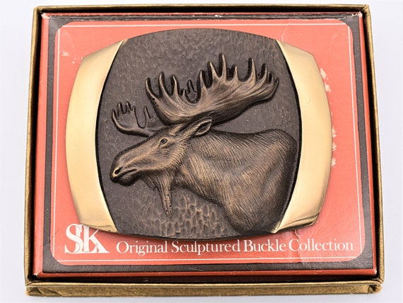 Moose clearance belt buckle