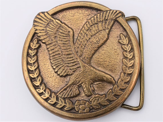 Solid Brass Laurel Wreath Soaring Eagle 1970s Vin… - image 1