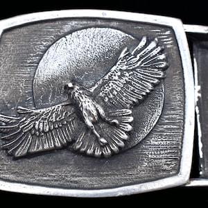 Midnight Moon Hawk Raven Artist Signed 1970s Pewter Vintage Belt Buckle