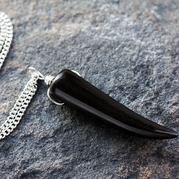 Collier Croc noir en acier inoxydable | Pendentif griffe de pierre | Collier serre-câble noir tressé | Pendentif corne de pierre | Collier dent de loup de pierre