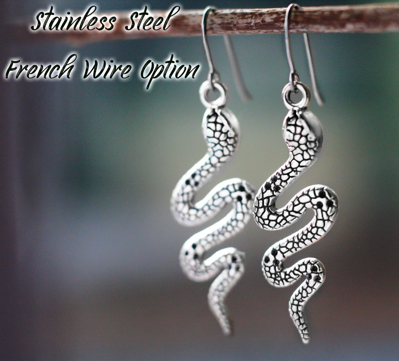 Schlangen Ohrringe Gothic - Lange Snake Earrings Aus Titan Für Frauen & Männer