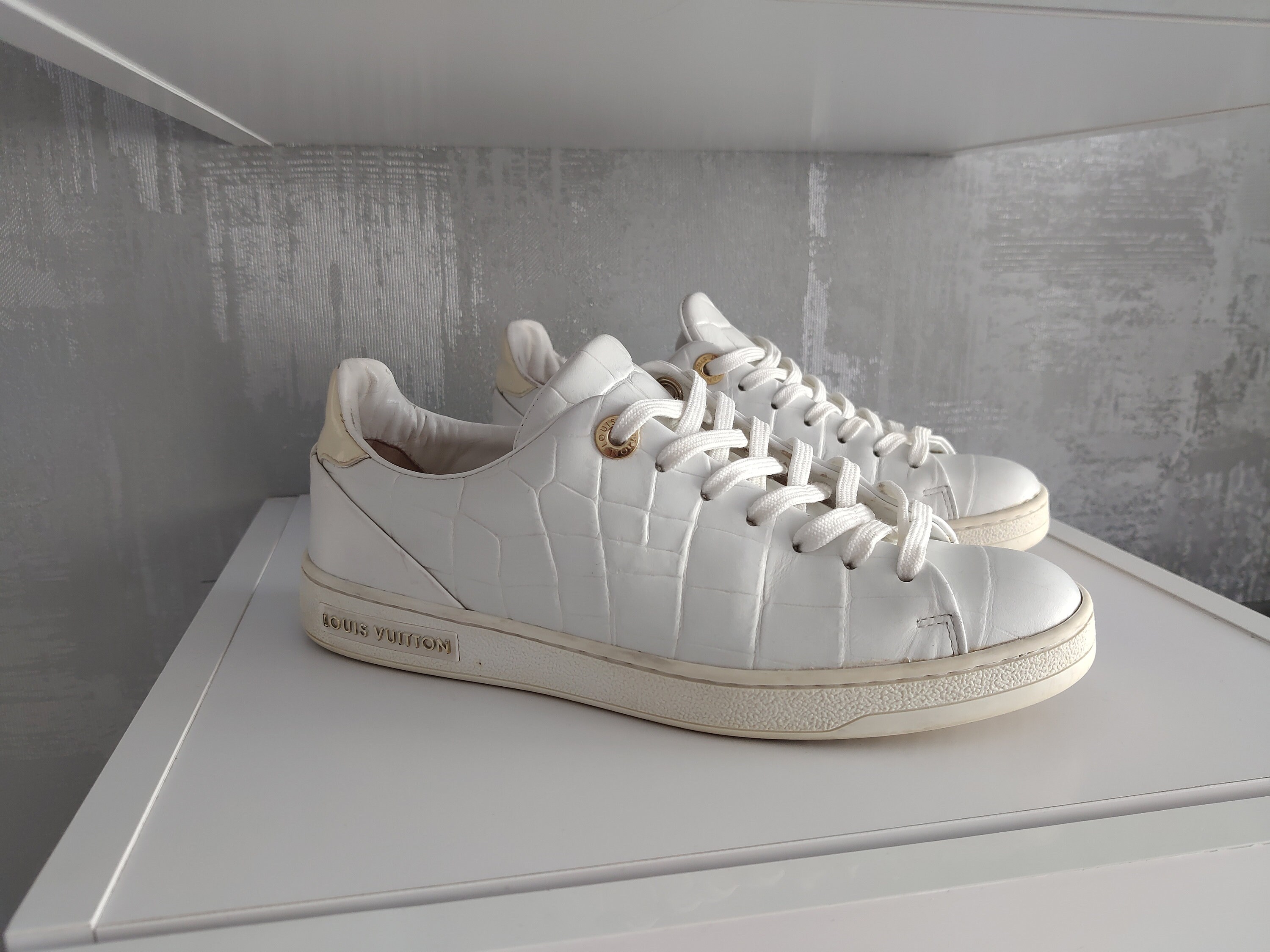 Louis vuitton shoes - Etsy Nederland