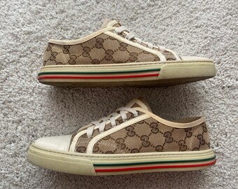 Gucci ace bij unisex sneakers zwart – Vind je in Sneakerstad