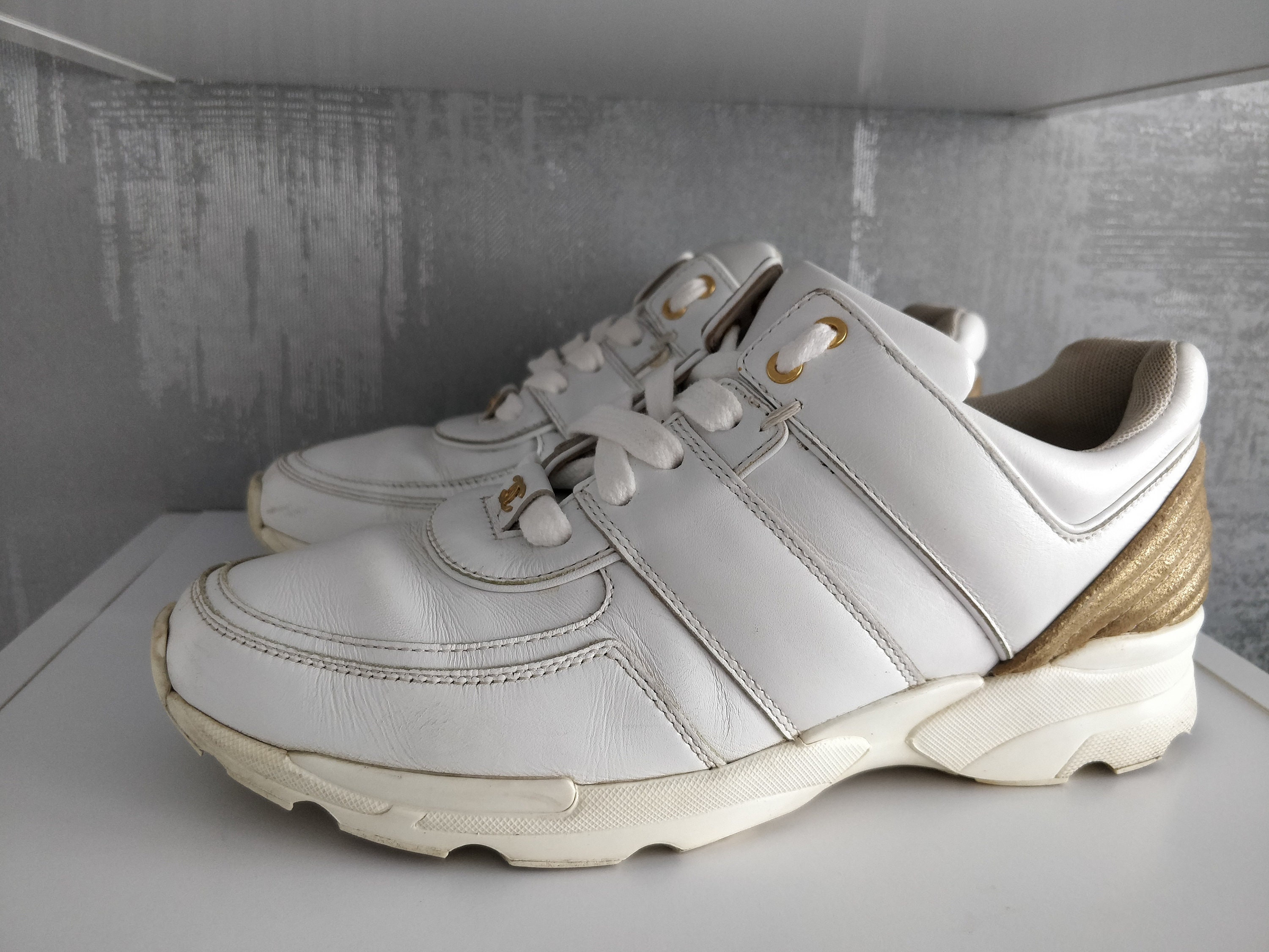 Chanel sneakers women - Etsy Nederland