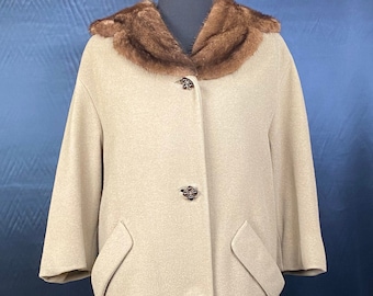 Vintage Wool Coat with fur collar- mid 20th century Camel color coat