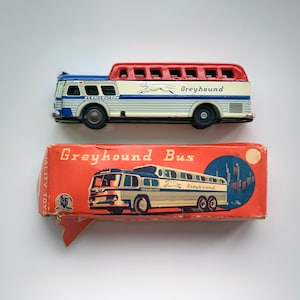 Vintage Greyhound Bus Scenicruiser SSS Made In Japan Tin Friction Toy S-1083