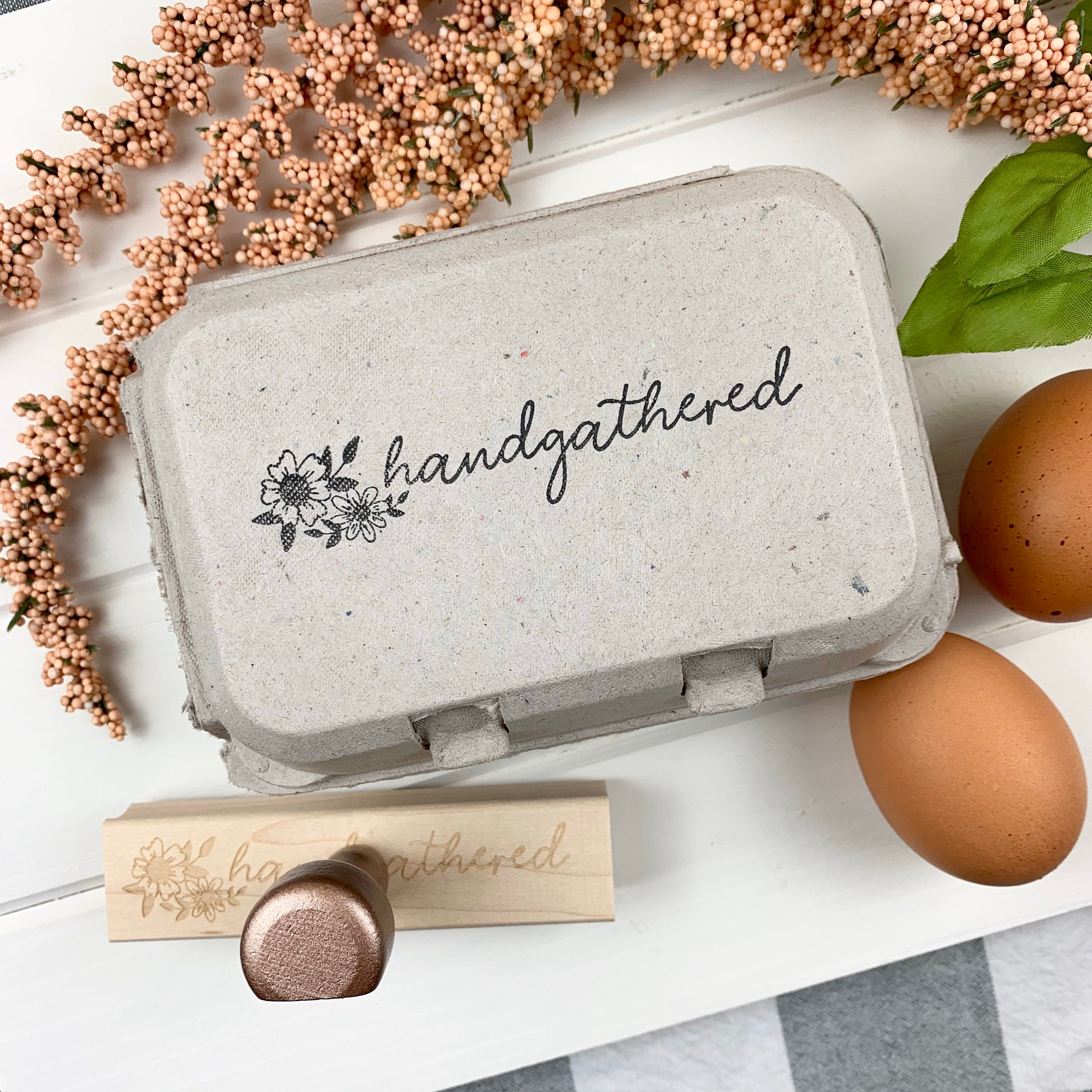  Custom Egg Stamp, Wood Personalized Chicken Egg Stamp, Egg  Carton Stamp, Chicken Coop Name Stamp, Homesteading, Farmer Gift Idea :  Office Products