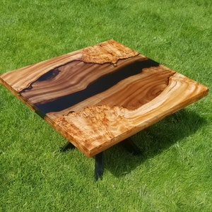 Live edge epoxy river coffee table - FREE SHIPPING!