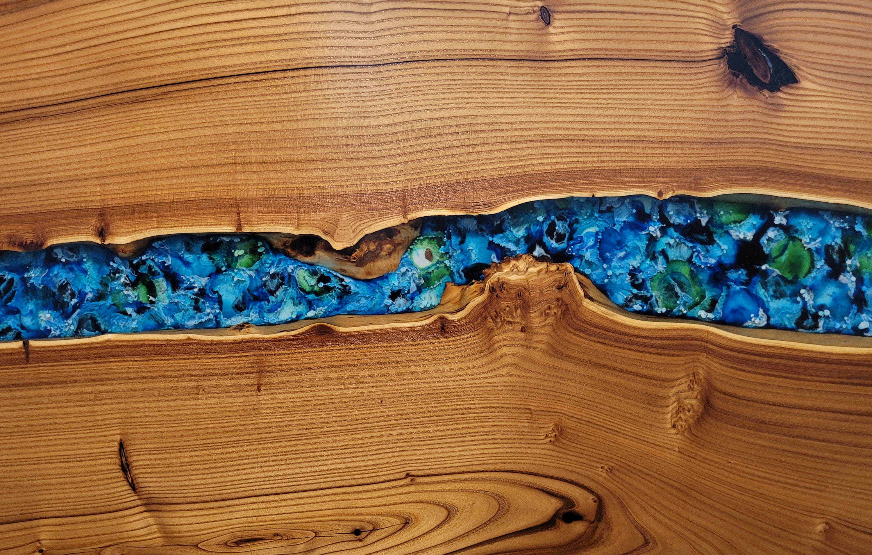 Resin Mississippi Wall Hanging on Wood Colored Resin and 