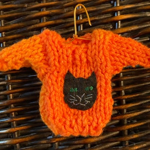 Black Cat Ornament, Kitty Cat Mini Sweater Ornament, Black Cat Lover, Xmas Cat Gift, Handmade Christmas Ornament, Christmas Cat