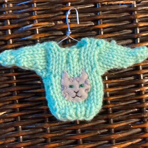 Grey Tiger Cat Ornament, Santa Cat Mini Sweater Ornament, Cat Lover, Xmas Cat Gift, Handmade Christmas Ornament, Christmas Cat