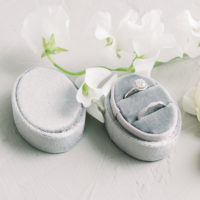 oval velvet ring box