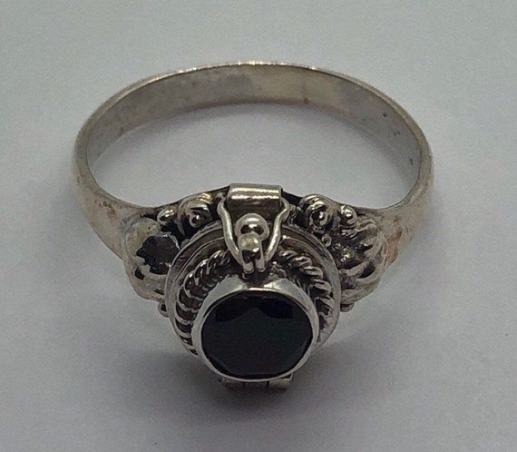 Poison Ring, Garnet Poison Ring Size 9, Garnet Poi