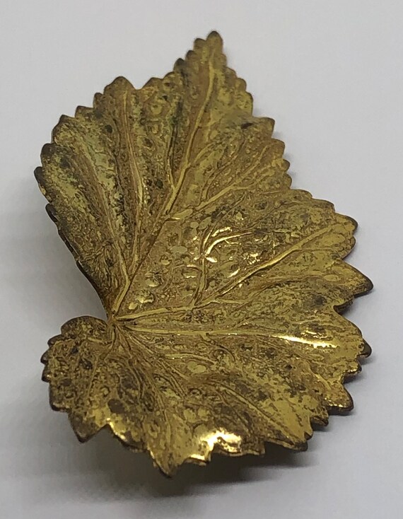 Miriam Haskell Leaf Brooch, Signed Miriam Haskell - image 6