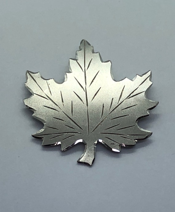 STERLING SILVER Maple Leaf Brooch - image 1