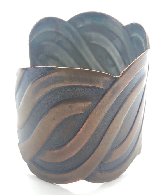 REBAJES Copper Scalloped Edges Cuff Bracelet, Mid… - image 3