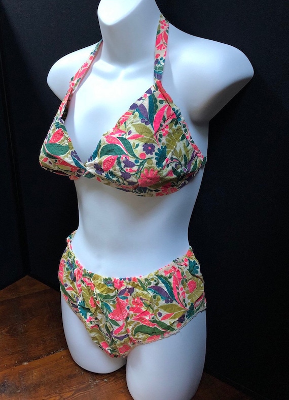 Paper Bikini Vintage, 1960s Rare Groovy Flower Po… - image 4