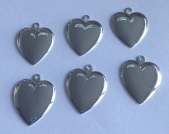 6 / Dijes de corazón vintage / Hallazgos de joyería de metal / Década de 1940