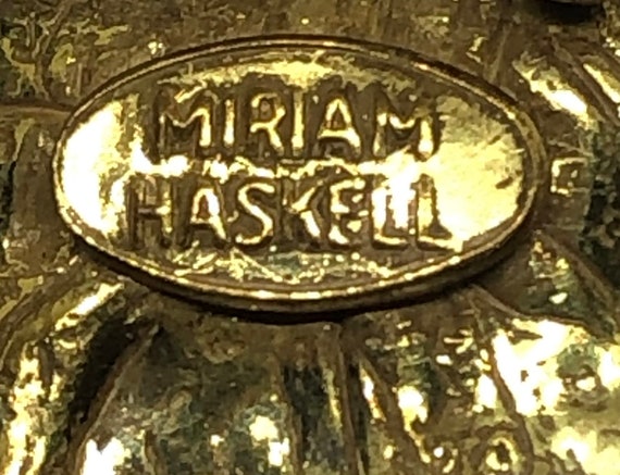 Miriam Haskell Leaf Brooch, Signed Miriam Haskell - image 10