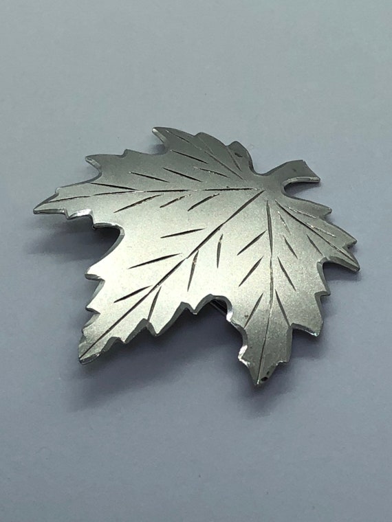 STERLING SILVER Maple Leaf Brooch - image 7