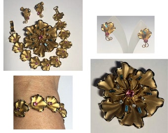Flower Vintage Jewelry Set, Bracelet, Brooch And Screwback Earrings Set