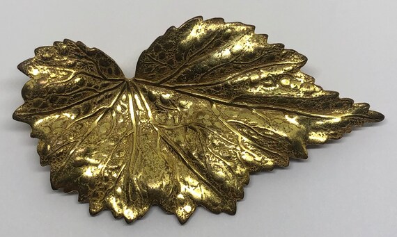 Miriam Haskell Leaf Brooch, Signed Miriam Haskell - image 8