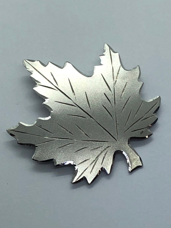 STERLING SILVER Maple Leaf Brooch - image 4