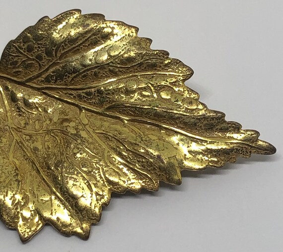 Miriam Haskell Leaf Brooch, Signed Miriam Haskell - image 3