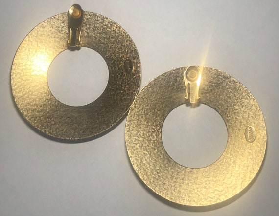 DEBRA YOHAI Modernist Round Large Earrings Clip O… - image 5