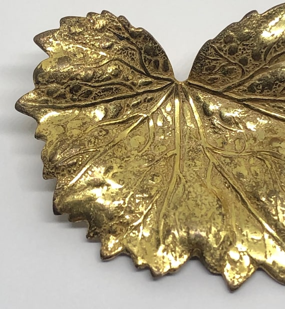 Miriam Haskell Leaf Brooch, Signed Miriam Haskell - image 2
