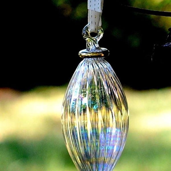 Egyptian Blown Glass Ornament – Oval swing shape with Golden accent. Create a nice mood around you by elegant touch .