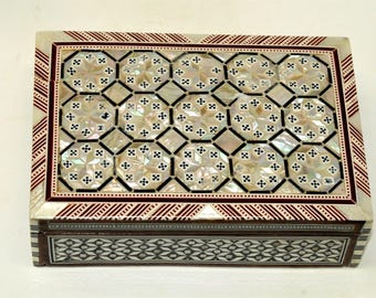 Cajas de joyería egipcias hechas a mano - Madera de haya con incrustaciones de nácar (3 tipos). Traídas con amor desde Egipto.