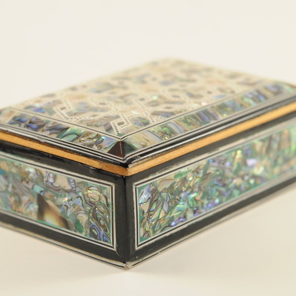 Amazing Egyptian Handmade Jewelry Box - Beech wood with inlaid Mother of Pearl
