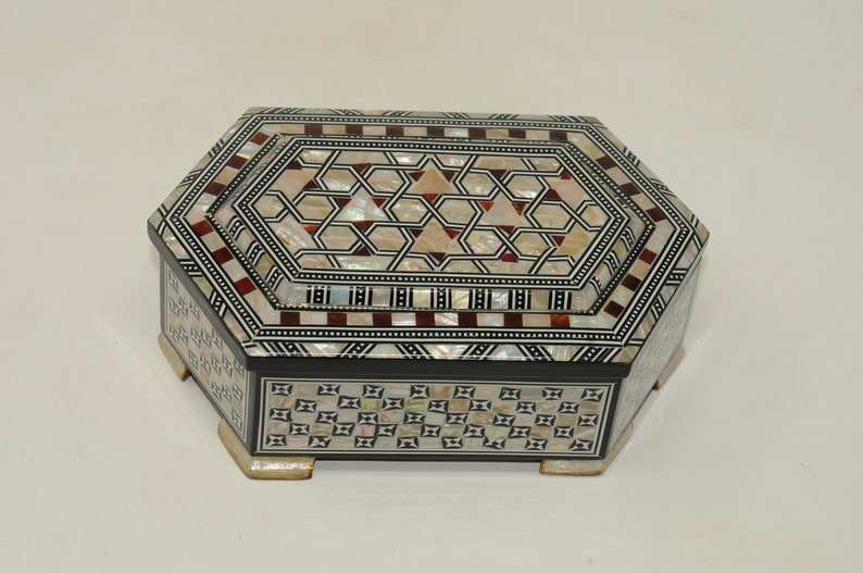 Amazing Egyptian Handmade Jewelry Box Beech wood with inlaid Mother of Pearl 3
