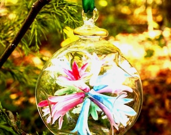 Swarovski 2002 Annual Edition Engraved Crystal Christmas Ornament