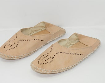 Camel leather slipper shoes sandal flats , Handmade Flat Shoes for Women and men
